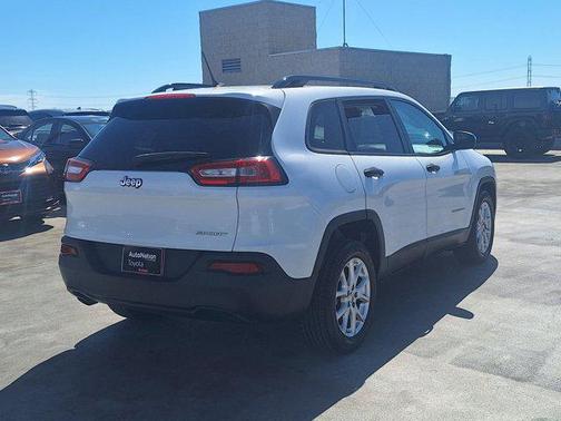 2015 Jeep Cherokee Sport