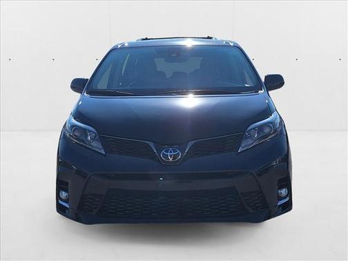 2018 Toyota Sienna SE