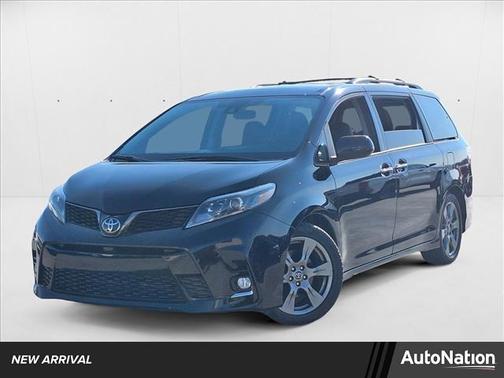 2018 Toyota Sienna SE