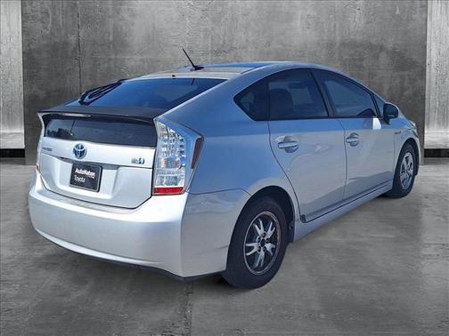 2010 Toyota Prius III