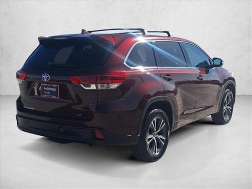 2017 Toyota Highlander LE Plus