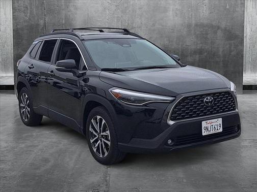 2024 Toyota Corolla Cross XLE