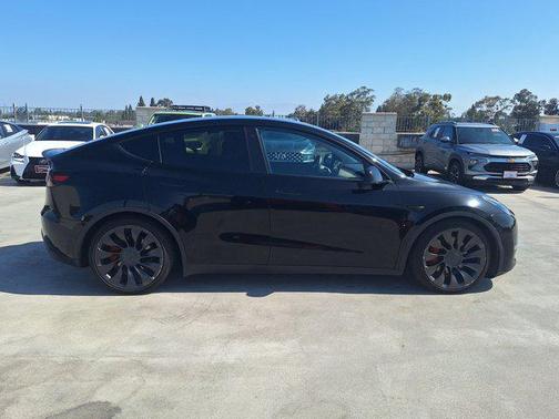 Solid Black 2022 Tesla Model Y Performance Dual Motor All-Wheel Drive