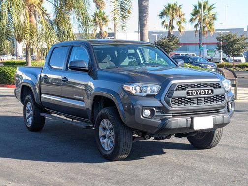 2016 Toyota Tacoma SR5