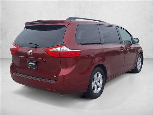 2015 Toyota Sienna LE