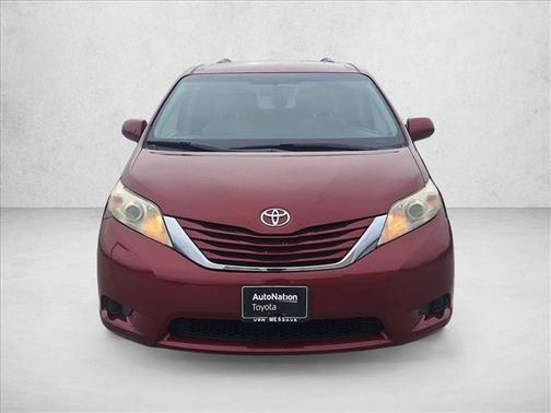 2015 Toyota Sienna LE