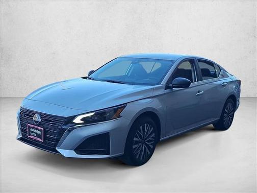 2025 Nissan Altima SV AWD