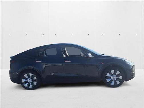 2024 Tesla Model Y RWD *Ltd Avail*