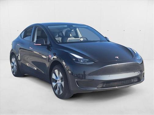 2024 Tesla Model Y RWD *Ltd Avail*