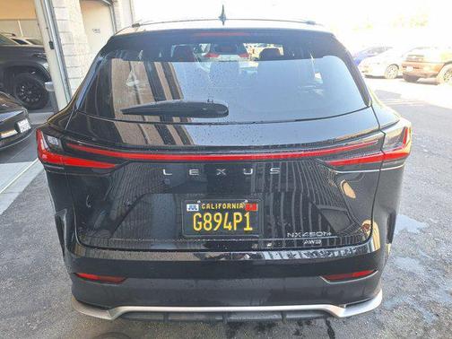 2024 Lexus NX 450h+ F SPORT Handling