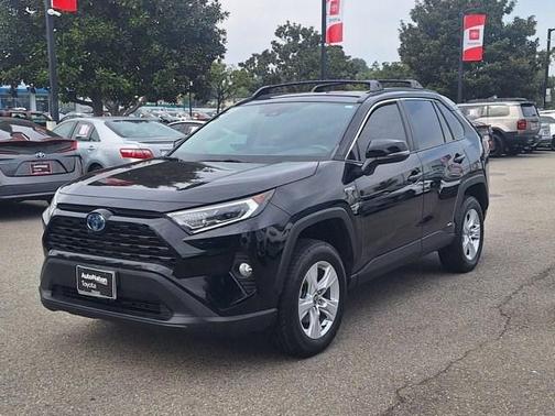 2021 Toyota RAV4 Hybrid XLE