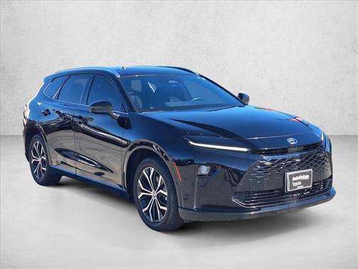 2025 Toyota Crown Signia XLE