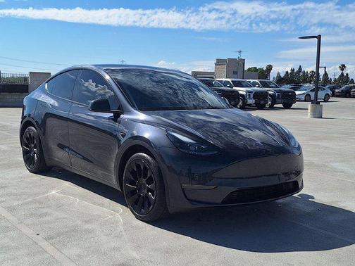 Silver/Gray 2024 Tesla Model Y Long Range Dual Motor All-Wheel Drive
