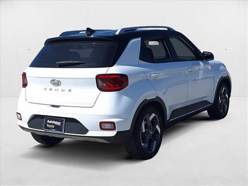 2022 Hyundai VENUE Limited
