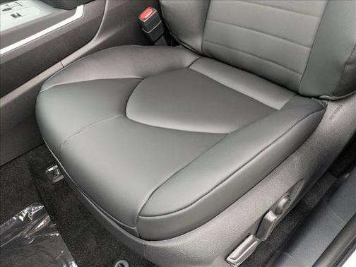 2025 Toyota Highlander Hybrid XLE