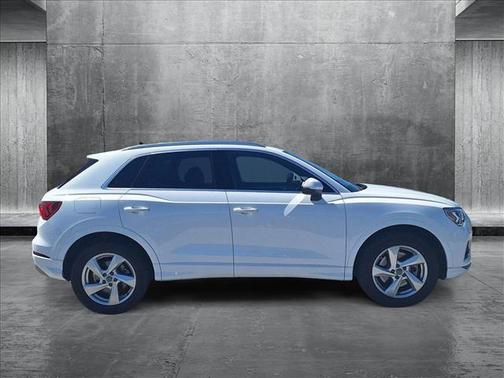 2019 Audi Q3 2.0T Premium Plus