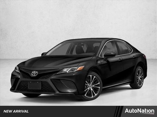 Midnight Black Metallic 2018 Toyota Camry SE