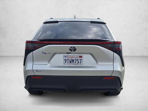 2025 Toyota bZ4X XLE