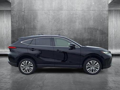 2022 Toyota Venza XLE