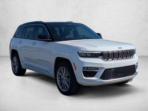 Bright White Clearcoat 2023 Jeep Grand Cherokee Summit