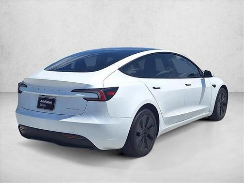 Pearl White Multi-Coat 2025 Tesla Model 3 Long Range