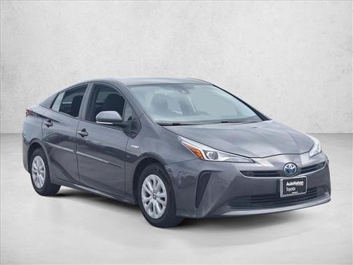 2022 Toyota Prius LE