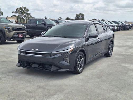 Interstellar Gray 2025 Kia K4 LXS
