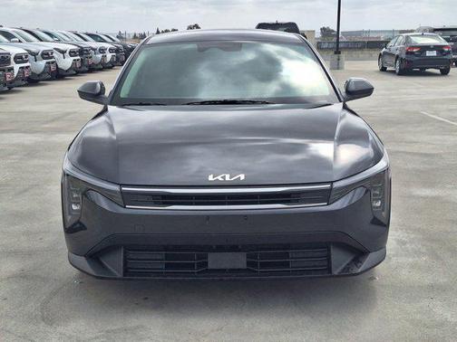 Interstellar Gray 2025 Kia K4 LXS