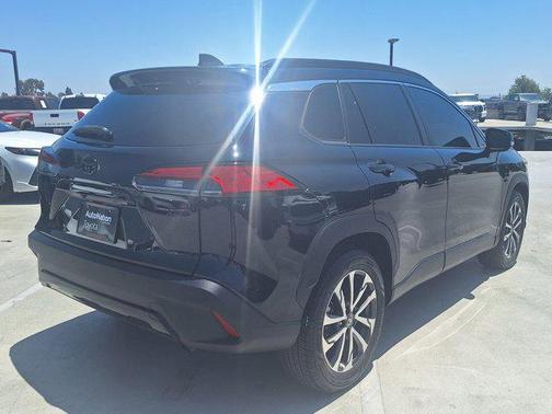 2022 Toyota Corolla Cross XLE