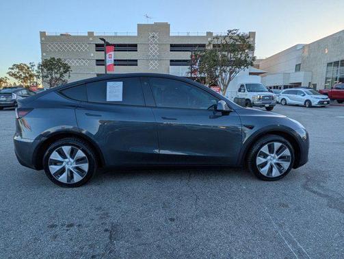 2021 Tesla Model Y Long Range Dual Motor All-Wheel Drive