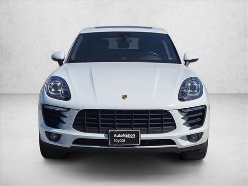 White 2017 Porsche Macan Macan
