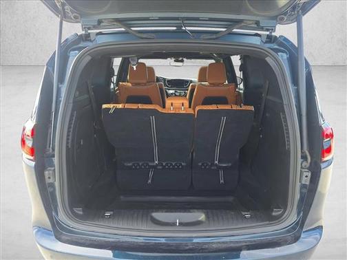 Fathom Blue Pearlcoat 2023 Chrysler Pacifica L