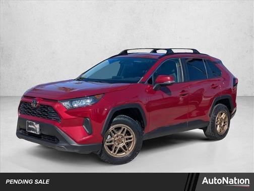 2020 Toyota RAV4 LE