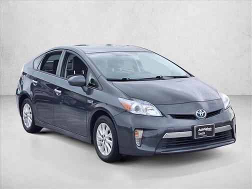 2015 Toyota Prius Plug-in Base