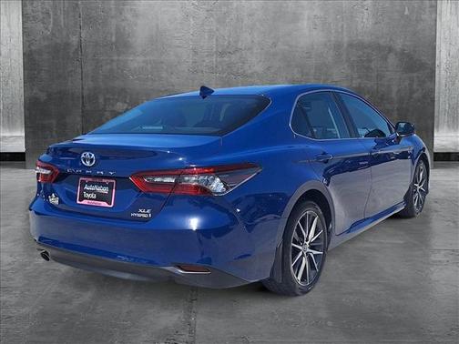2023 Toyota Camry Hybrid XLE