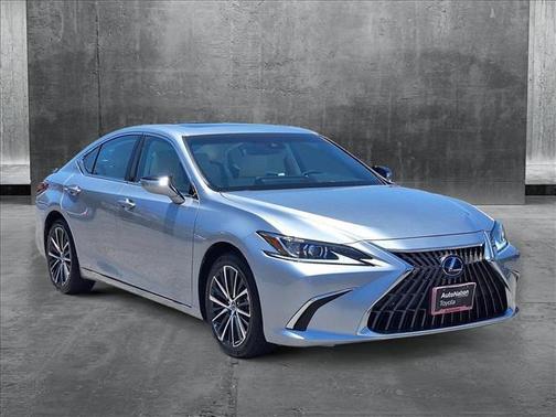 2022 Lexus ES 300h Base