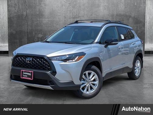 2025 Toyota Corolla Cross LE