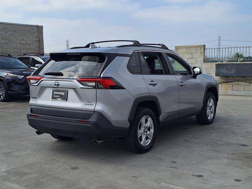 2021 Toyota RAV4 Hybrid LE