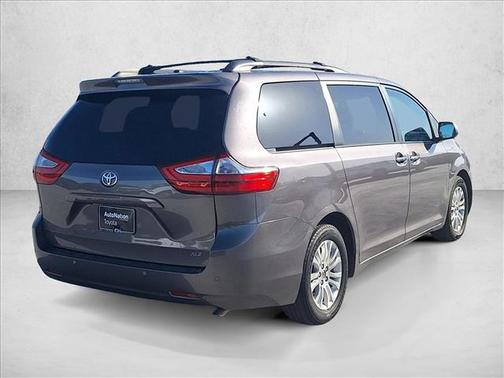 2015 Toyota Sienna XLE