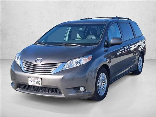2015 Toyota Sienna XLE