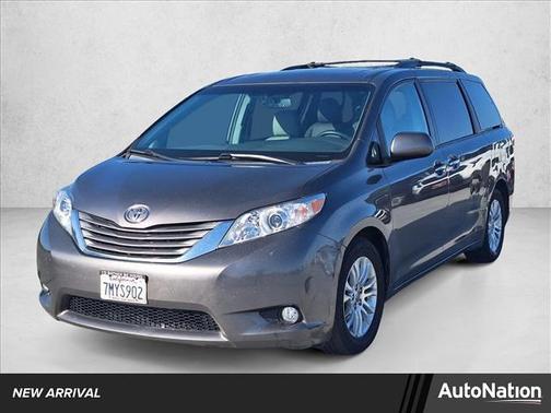 2015 Toyota Sienna XLE