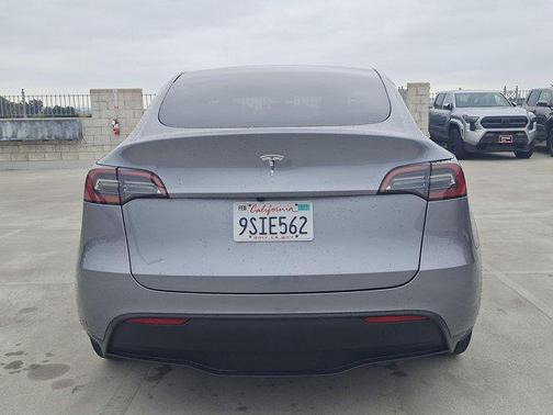 Stealth Grey 2025 Tesla Model Y Long Range Dual Motor Rear-Wheel Drive