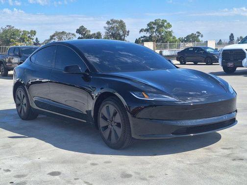 2025 Tesla Model 3 Long Range