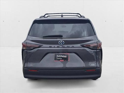 2025 Toyota Sienna XLE 7 Passenger