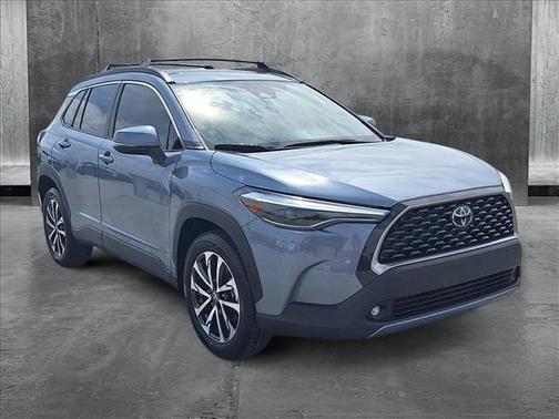 2024 Toyota Corolla Cross XLE