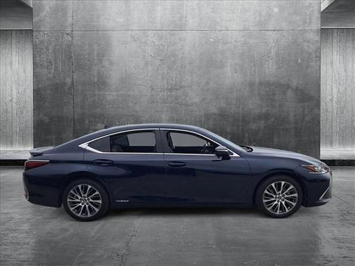 2021 Lexus ES 300h Base