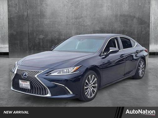 2021 Lexus ES 300h Base
