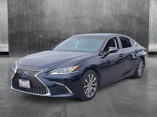 2021 Lexus ES 300h Base