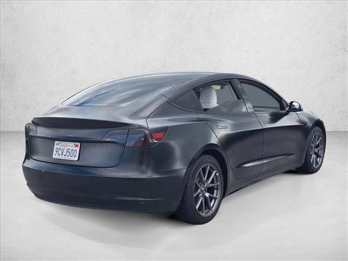 2022 Tesla Model 3 Standard Range