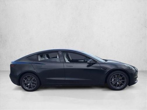 2022 Tesla Model 3 Standard Range